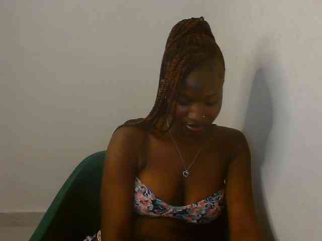 Sweet-fariha webcam
