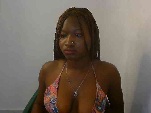 Sweet-fariha webcam