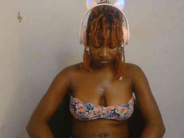 Sweet-fariha webcam