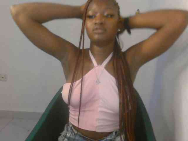 Sweet-fariha webcam