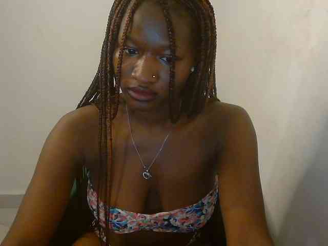 Sweet-fariha webcam