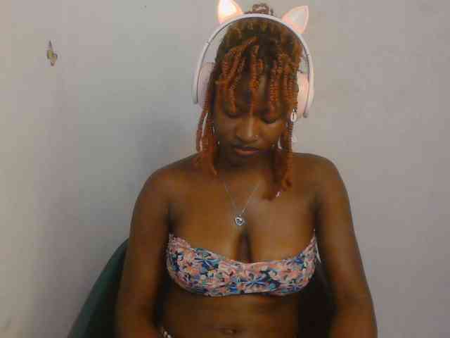 Sweet-fariha webcam