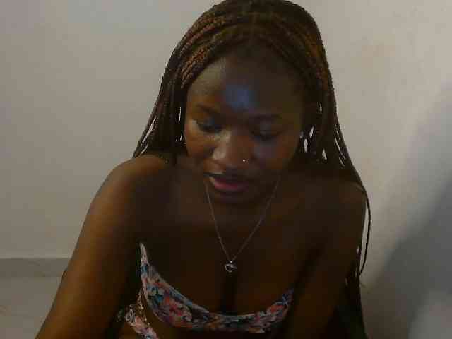 Sweet-fariha webcam