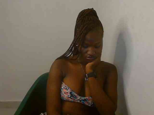 Sweet-fariha webcam