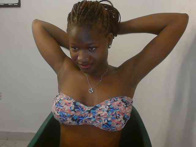 Sweet-fariha webcam