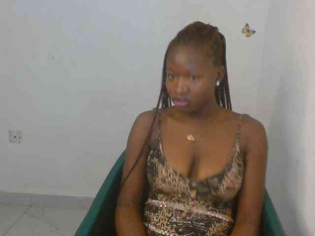 Sweet-fariha webcam