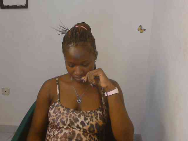 Sweet-fariha webcam