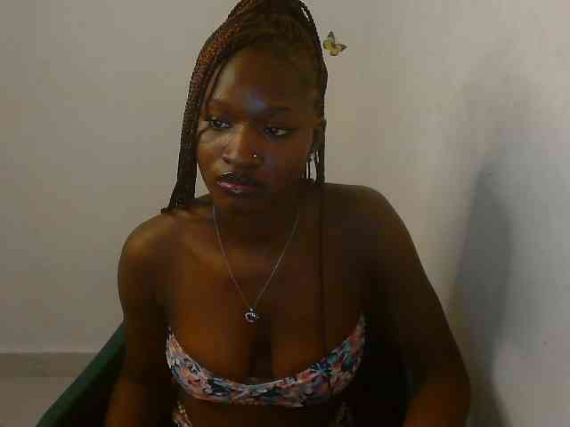 Sweet-fariha webcam