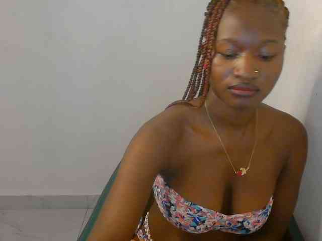 Sweet-fariha webcam