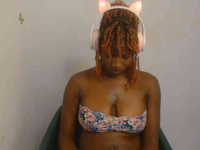 Sweet-fariha webcam
