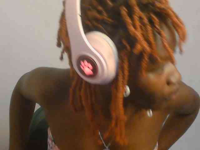 Sweet-fariha webcam