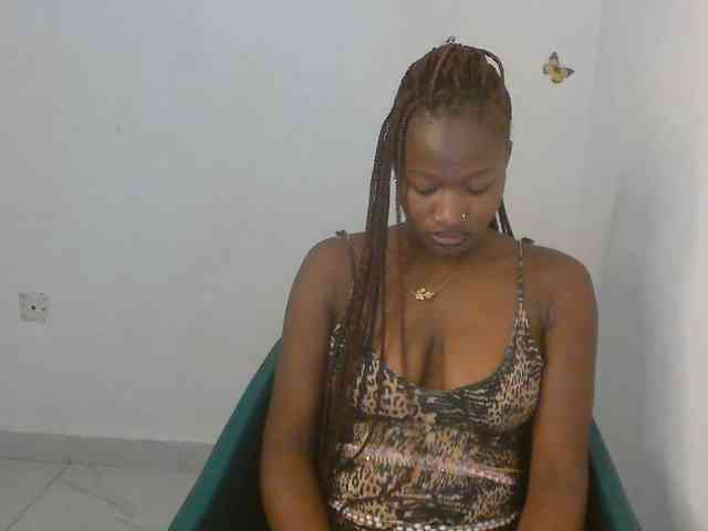 Sweet-fariha webcam