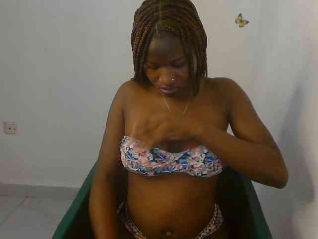 Sweet-fariha webcam