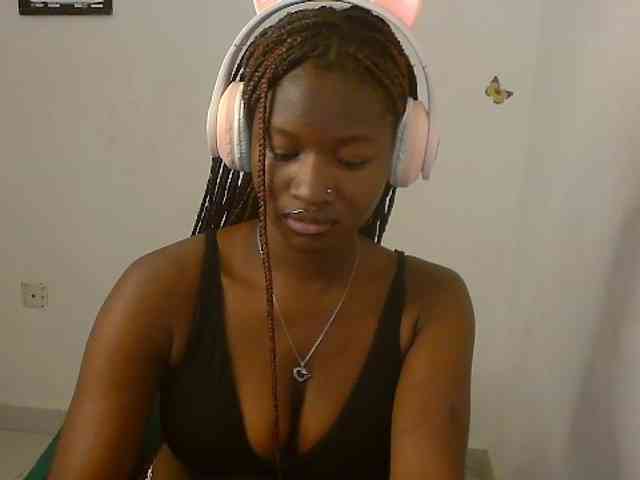 Sweet-fariha webcam