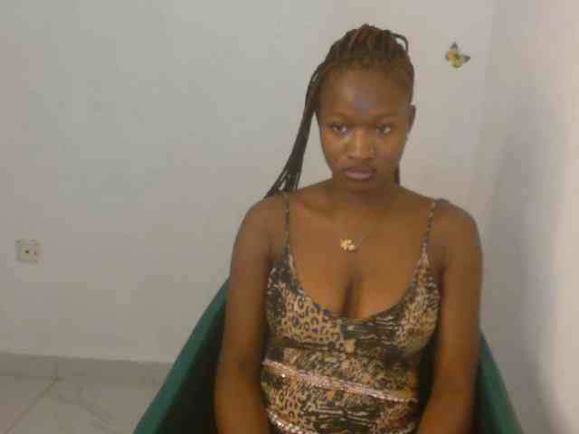 Sweet-fariha webcam