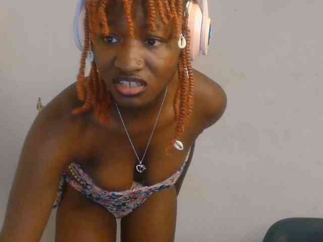 Sweet-fariha webcam