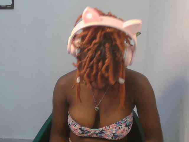 Sweet-fariha webcam