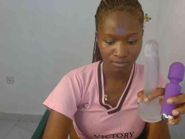 Sweet-fariha webcam