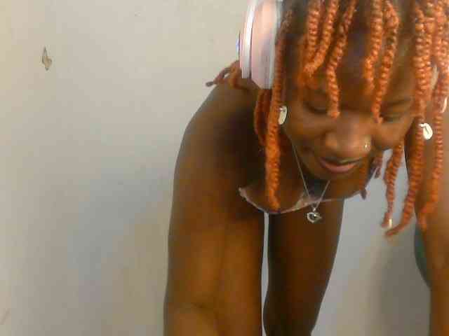 Sweet-fariha webcam