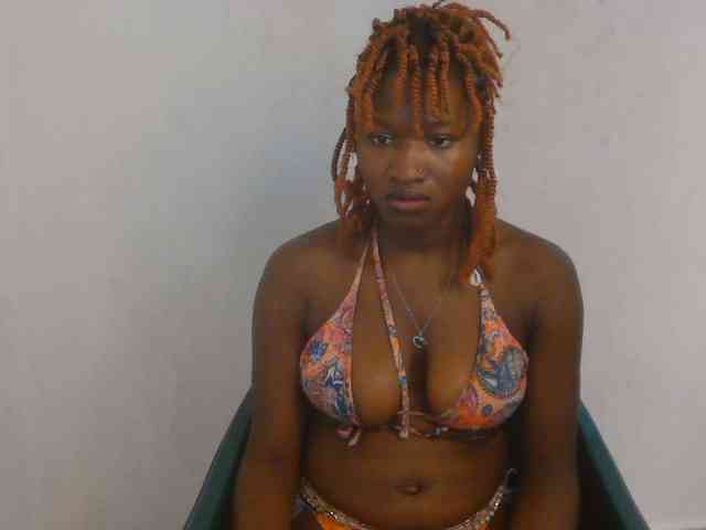Sweet-fariha webcam