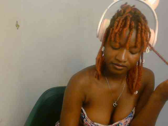 Sweet-fariha webcam
