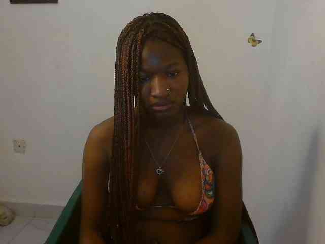 Sweet-fariha webcam