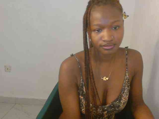 Sweet-fariha webcam
