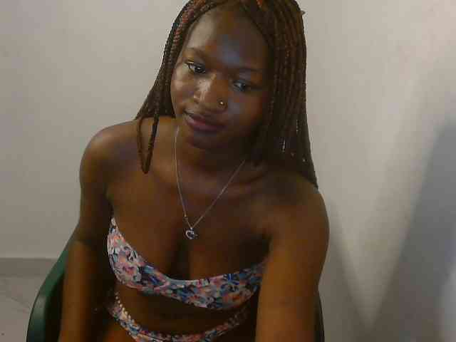 Sweet-fariha webcam
