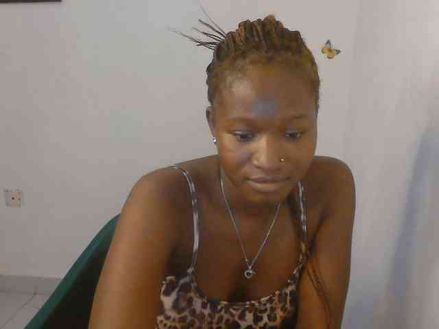 Sweet-fariha webcam