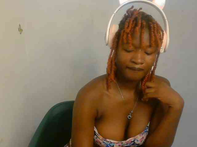Sweet-fariha webcam