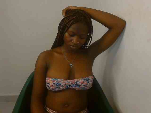 Sweet-fariha webcam