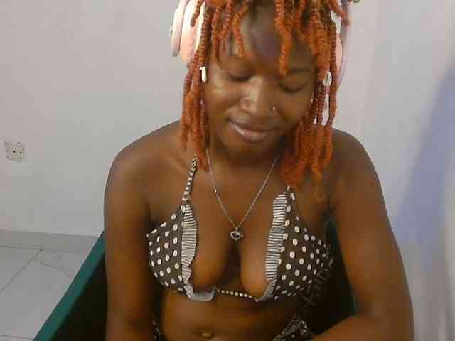 Sweet-fariha webcam