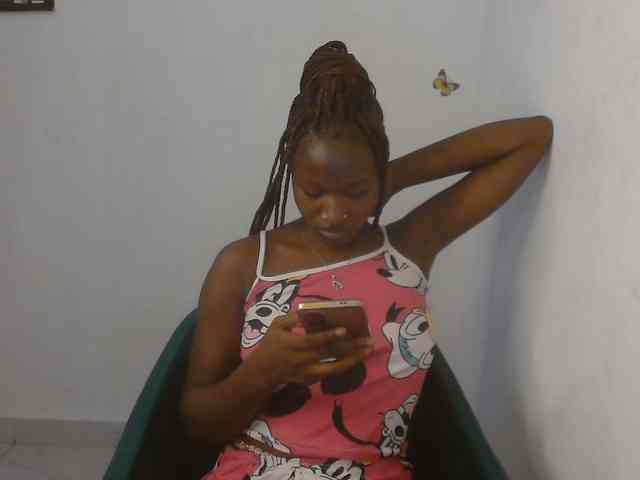 Sweet-fariha webcam