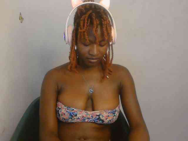 Sweet-fariha webcam