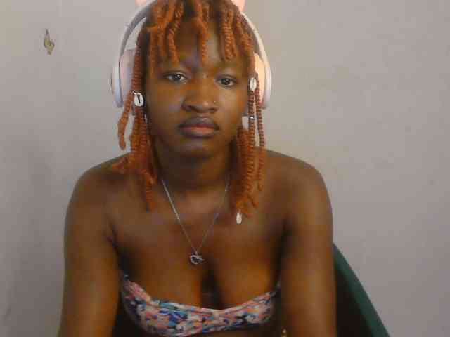 Sweet-fariha webcam