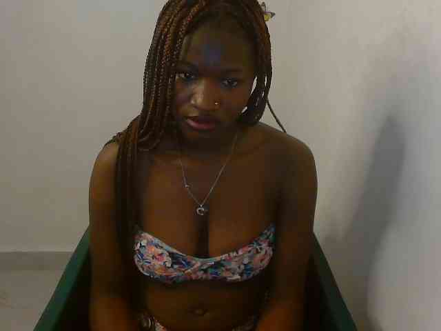 Sweet-fariha webcam