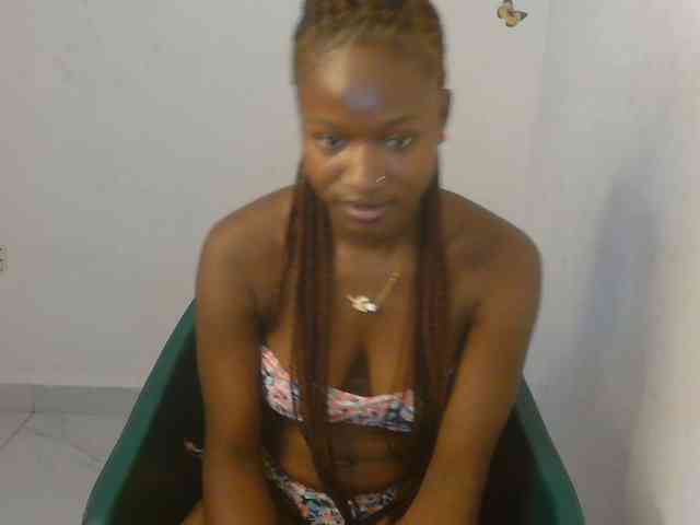 Sweet-fariha webcam
