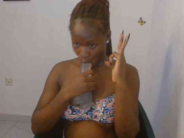 Sweet-fariha webcam