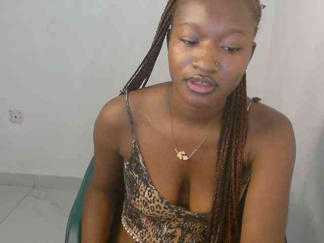Sweet-fariha webcam