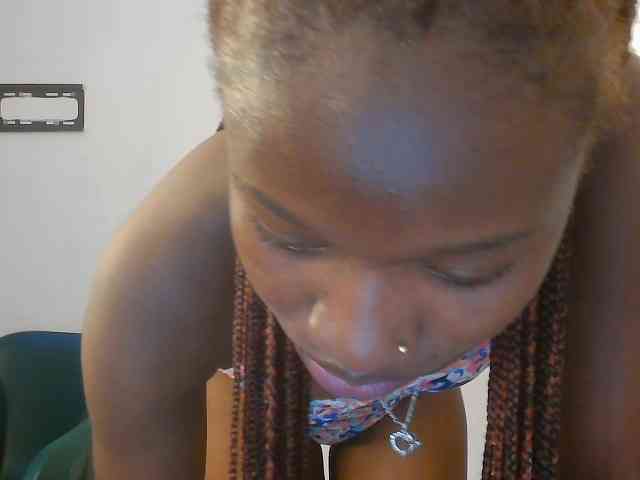 Sweet-fariha webcam