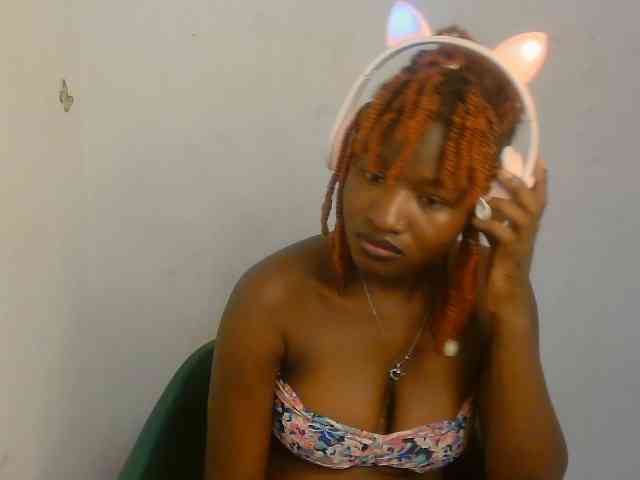 Sweet-fariha webcam