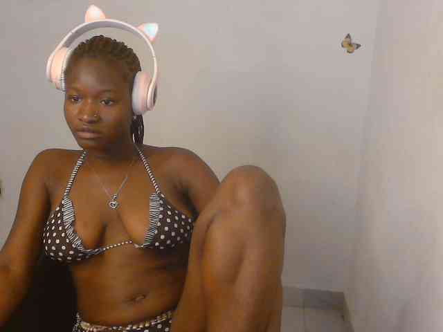 Sweet-fariha webcam