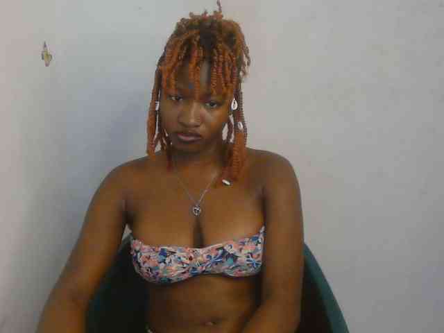 Sweet-fariha webcam