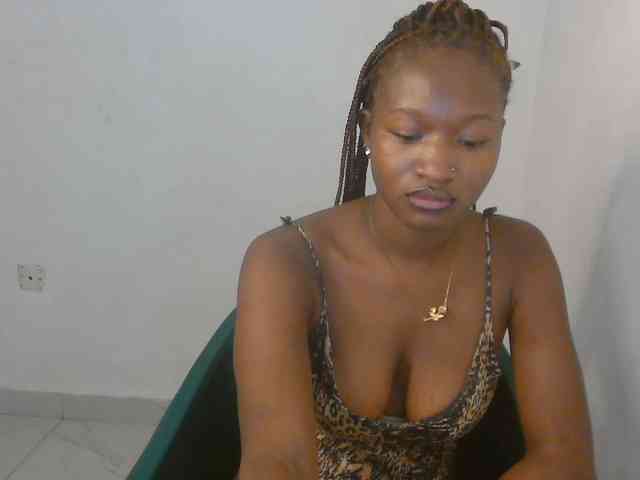 Sweet-fariha webcam
