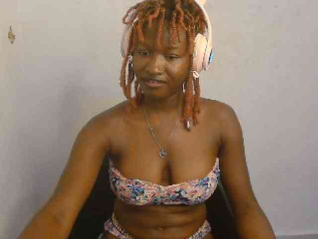 Sweet-fariha webcam