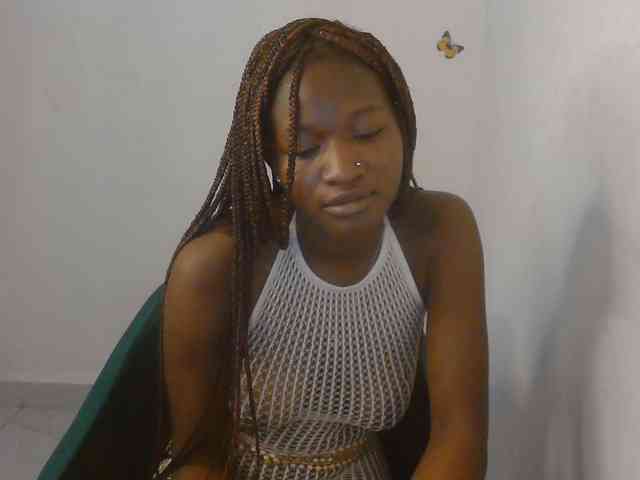 Sweet-fariha webcam