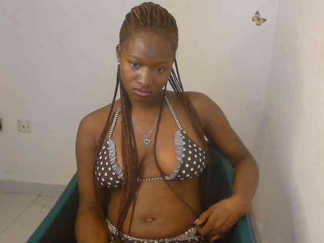 Sweet-fariha webcam