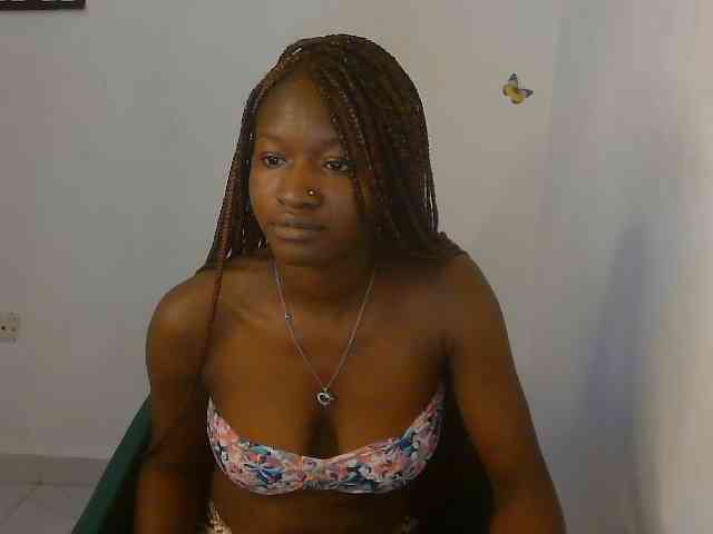 Sweet-fariha webcam