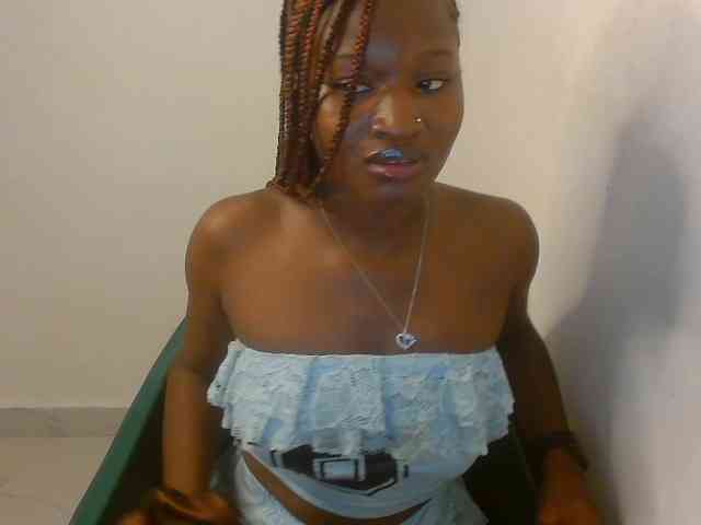 Sweet-fariha webcam