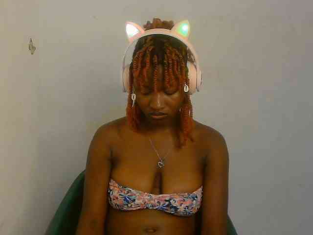 Sweet-fariha webcam